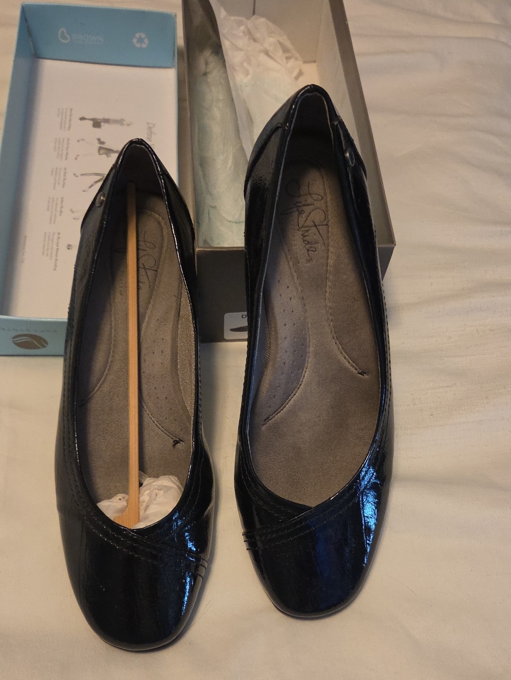 Life Stride Black Patent Round-Toe Flats